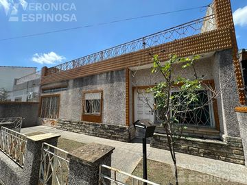 Casa en Villa Luzuriaga