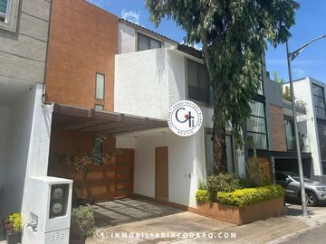 Casa en venta en Fraccionamiento Aqua 1, Lago Esmeralda.