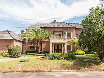 Casa en Venta en San Diego Country Club, Moreno