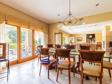 Casa en Venta en San Diego Country Club, Moreno