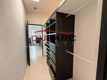Casa en Venta 3 Rec.  en Villa Palmeras