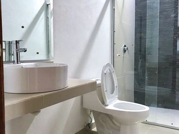Casa en Venta de 1 Planta 3 Recámaras Norte de Colima cerca Zentralia