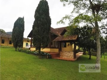 casa campatre en setor el yarumo