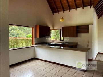 casa campatre en setor el yarumo