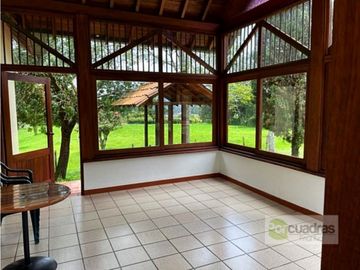 casa campatre en setor el yarumo