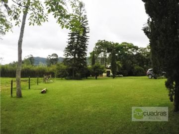 casa campatre en setor el yarumo