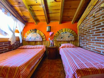 Cabaña en Mazamitla La Cofradía con vista al bosque ideal para inversión