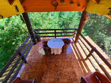Cabaña en Mazamitla La Cofradía con vista al bosque ideal para inversión
