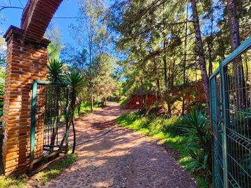 Cabaña en Mazamitla La Cofradía con vista al bosque ideal para inversión