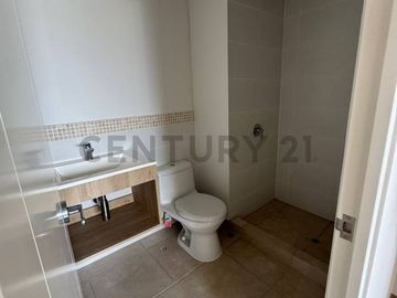 DEPARTAMENTO DE ESTRENO EN SANTA BEATRIZ - LINCE