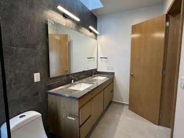 Hermosa casa en Punto Sur