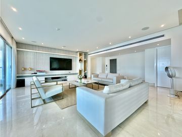 VENTA Apartamento en Castillogrande, Edificio Versailles