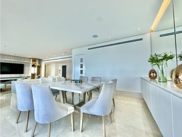 VENTA Apartamento en Castillogrande, Edificio Versailles