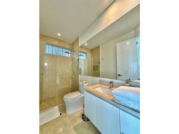 VENTA Apartamento en Castillogrande, Edificio Versailles
