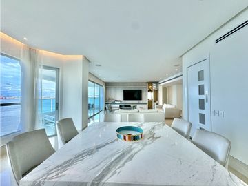 VENTA Apartamento en Castillogrande, Edificio Versailles