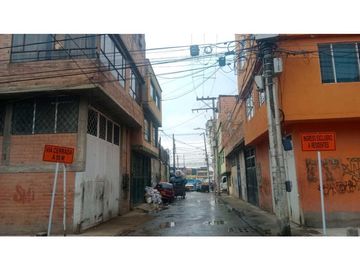 VENTA DE CASA BODEGA ESQUINERA  PORTAL AMERICAS VILLA LA LOMA