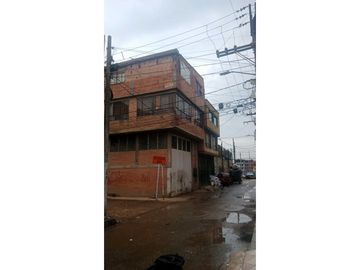 VENTA DE CASA BODEGA ESQUINERA  PORTAL AMERICAS VILLA LA LOMA