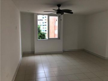 Apartamento edf. Seguros Bolivar con vista al centro amurallado