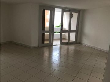 Apartamento edf. Seguros Bolivar con vista al centro amurallado