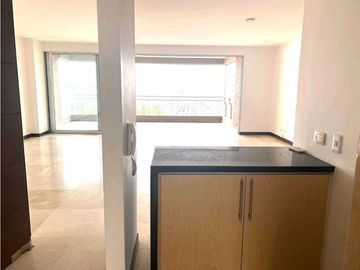 Vendo apartamento en el oeste  de cali barrio cristales 198 m²