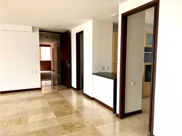 Vendo apartamento en el oeste  de cali barrio cristales 198 m²