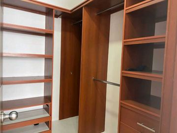 Vendo apartamento en el oeste  de cali barrio cristales 198 m²