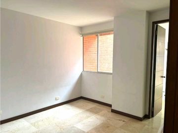 Vendo apartamento en el oeste  de cali barrio cristales 198 m²