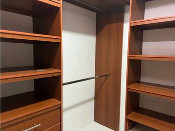 Vendo apartamento en el oeste  de cali barrio cristales 198 m²