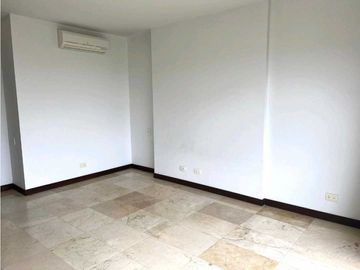 Vendo apartamento en el oeste  de cali barrio cristales 198 m²