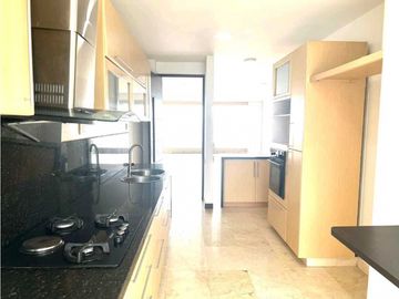 Vendo apartamento en el oeste  de cali barrio cristales 198 m²