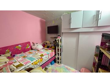 Casa de dos pisos en venta - permuta Barrio La Cosecha Palmira Valle