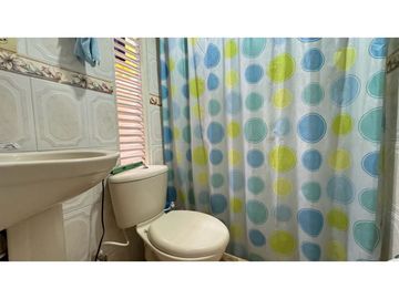 Casa de dos pisos en venta - permuta Barrio La Cosecha Palmira Valle