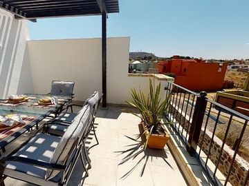 Casa con recámara en PB + Roof garden en San Miguel Zona Hotel Misión E1