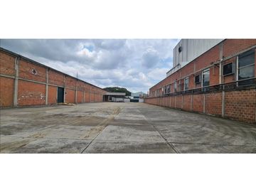 VENTA DE BODEGA ARROYOHONDO YUMBO