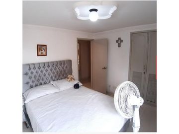 SE VENDE APARTAMENTO REMODELADO EN EL PRADO