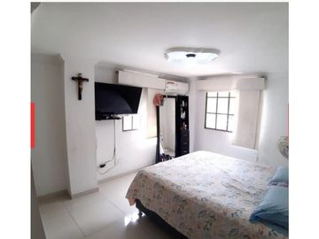 SE VENDE APARTAMENTO REMODELADO EN EL PRADO