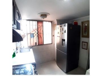 SE VENDE APARTAMENTO REMODELADO EN EL PRADO