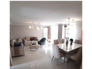 SE VENDE APARTAMENTO REMODELADO EN EL PRADO