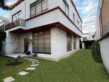 CASA EN VENTA EN INSURGENTES SAN BORJA