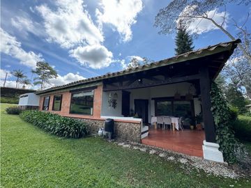 Vendo casa campestre colonial en parcelacion