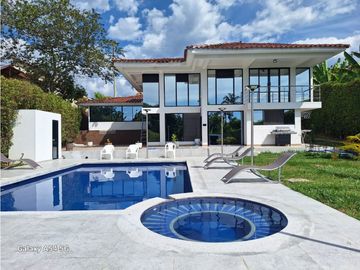 Venta Chalet Sector vía Tebaida Quindio COD: 8161718