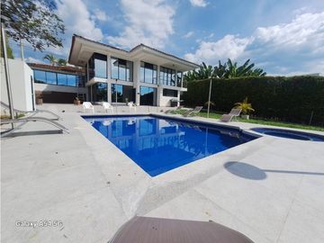 Venta Chalet Sector vía Tebaida Quindio COD: 8161718