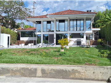 Venta Chalet Sector vía Tebaida Quindio COD: 8161718