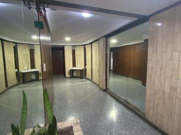 Venta Departamento 3 Dormitorios  Con Balcon Al Frente - Centro Rosario