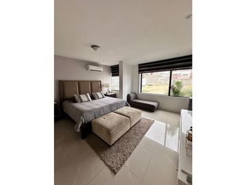Casa en venta Urbanizacion Altos de Manta Beach.