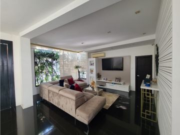 Casa en venta Urbanizacion Altos de Manta Beach.