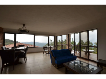 se vende casa en altos de maria