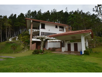 se vende casa en altos de maria
