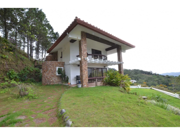 se vende casa en altos de maria