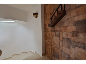 se vende casa en altos de maria